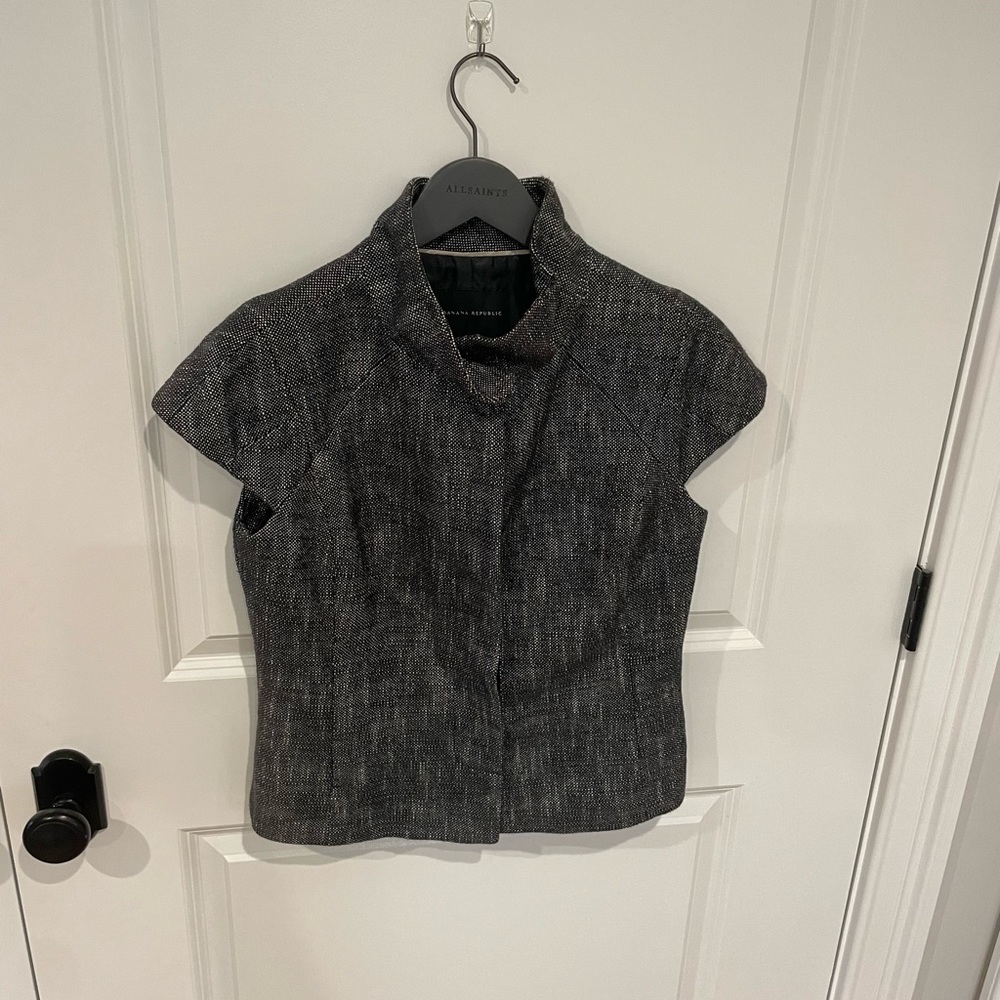 Banana Republic short sleeve suit jacket